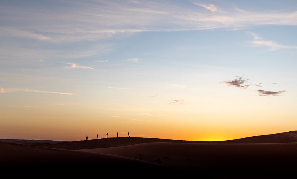 desert walking far