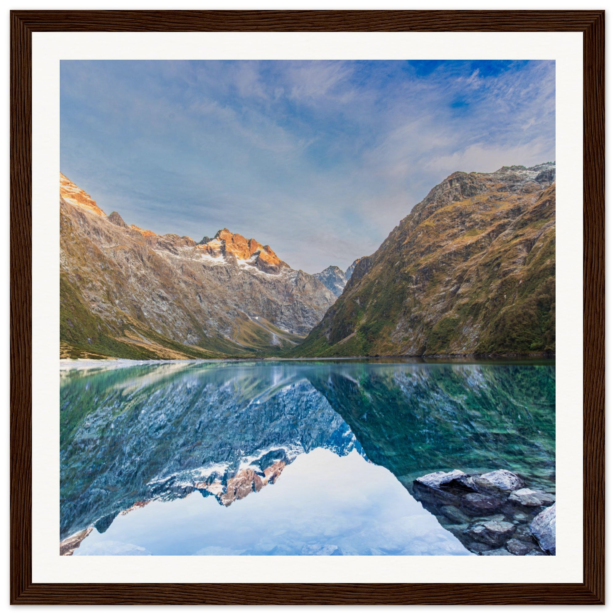 Artistic nature portrait showing alpine scenery and a pinpointed ridge.

